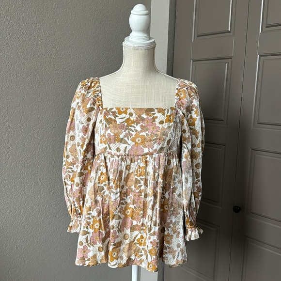 Storia Tops - Storia Floral Blouse